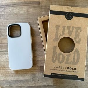 Casely bold + MagSafe iPhone 13 Pro case